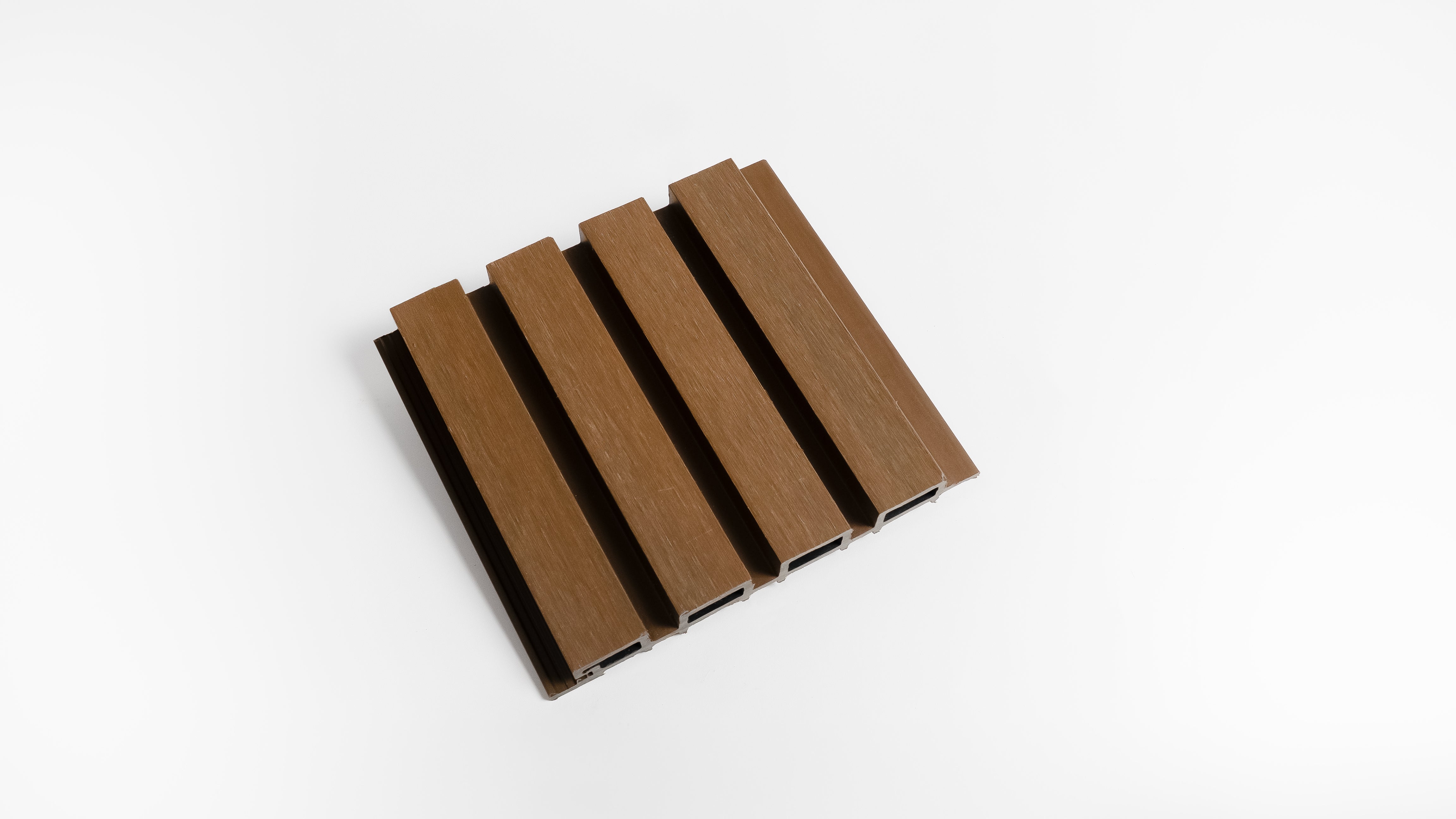 Lambrin WPC Exterior Nogal Pieza